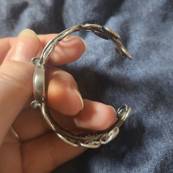 Sterling Silver Agate Statement Cuff Bracelet - Picture 5 of 5